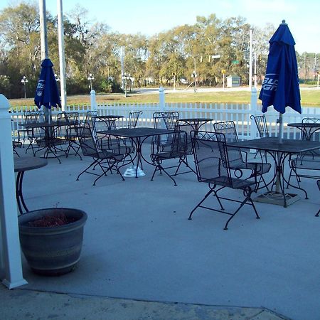 Days Inn By Wyndham Savannah Airport Екстериор снимка