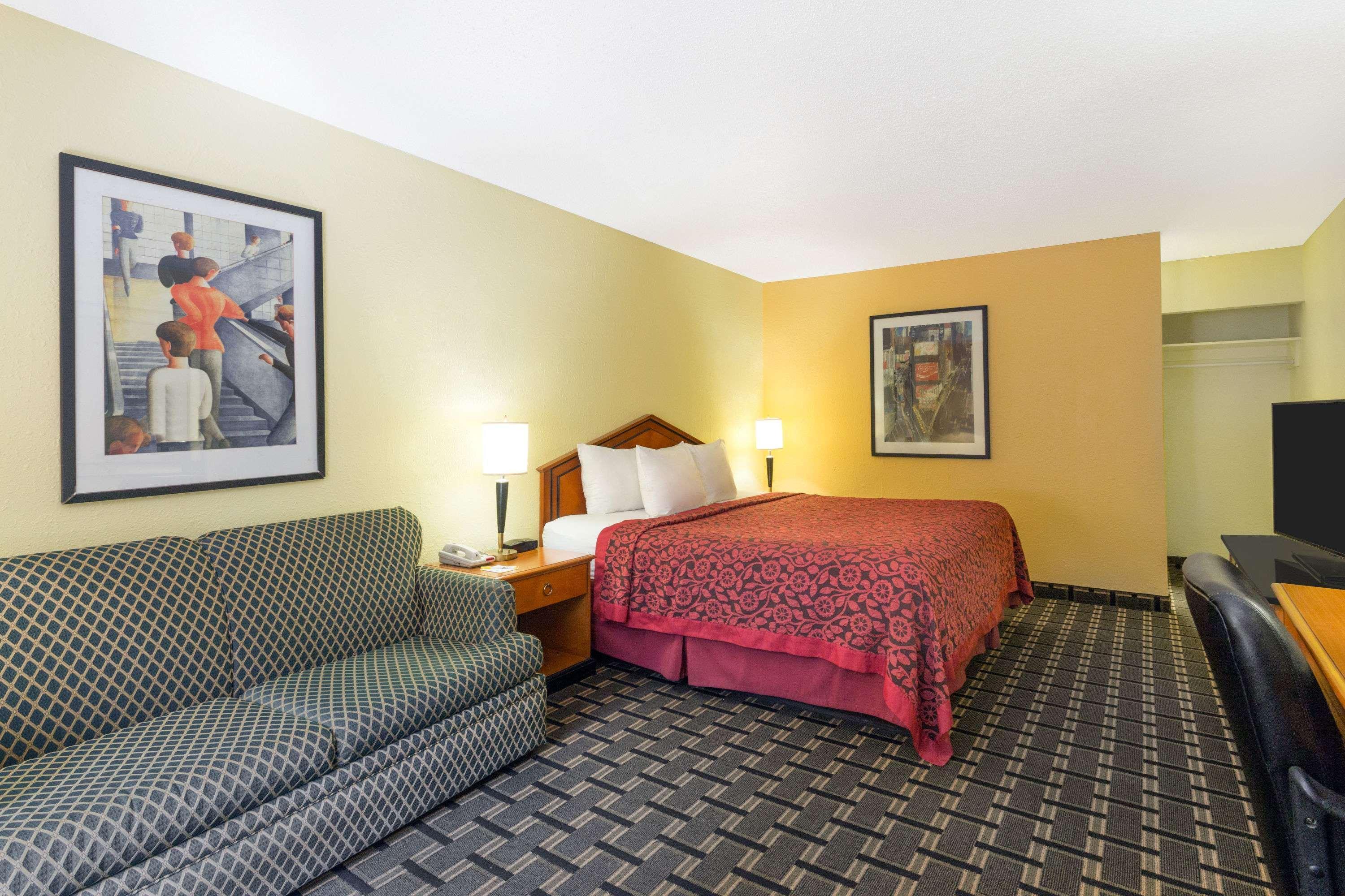 Days Inn By Wyndham Savannah Airport Екстериор снимка
